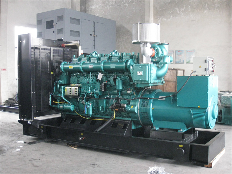 龙门200KW 柴油发电机的油耗是多少?