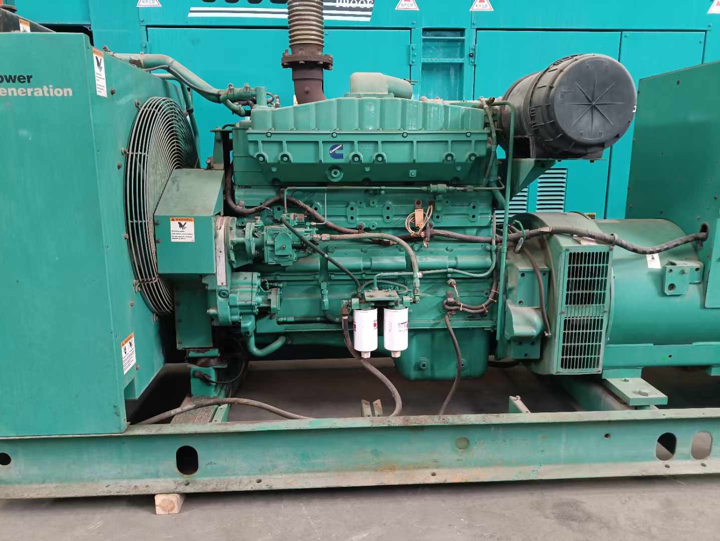 龙门过载会对 600kW 柴油发电机组造成哪些损害？