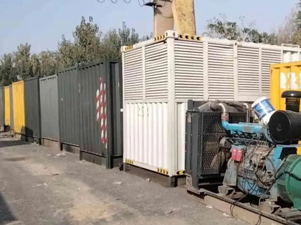 龙门200KW柴油发电机机组每小时油耗是多少？